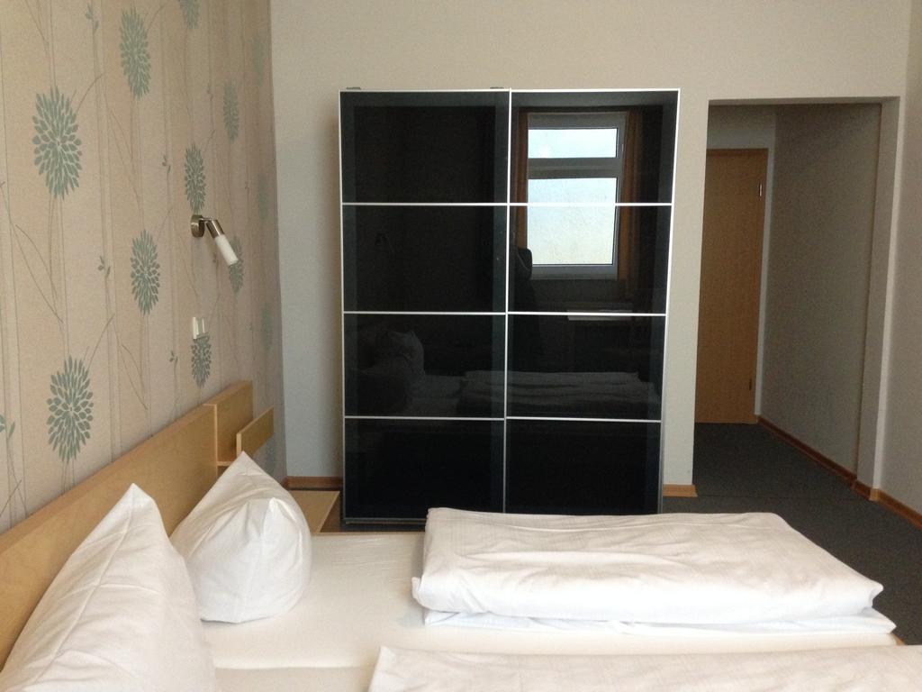 Hotel Oldenburger Hof Birkenfeld  ภายนอก รูปภาพ